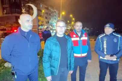 Avcılar'da parkta yaşayanlar için seferber oldular