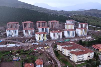 Bakan Kurum'dan Sındırgı paylaşımı: Söz verdik, sözümüzü tutacağız