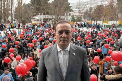 ‘Bayrak sevgisi’ temasıyla okullarda ikinci dönem başladı