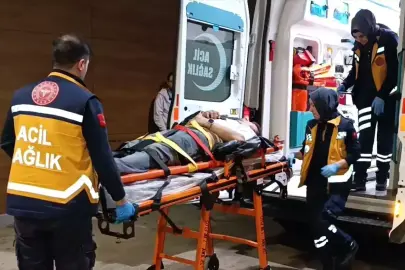 Bursa'da otomobilin yaya geçidinde çarptığı 1 kişi yaralandı