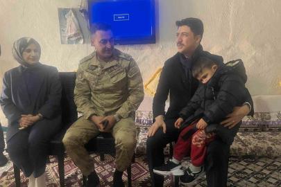 Digor Kaymakamı Kahraman, köylerde vatandaşlarla buluşuyor