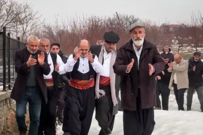 Elazığ'da unutulmaya yüz tutan "sere sale" geleneği yaşatılıyor