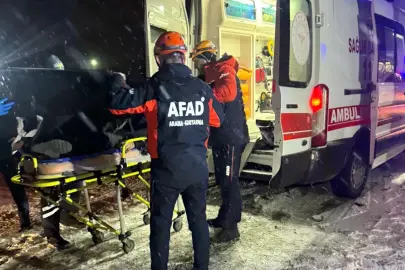 Erzurum'da cip ile TIR kafa kafaya çarpıştı: 4 ölü