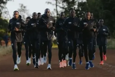 Huawei, Eliud Kipchoge'nin koşu takımıyla ortaklık kurarak sporda yeni olanaklar yaratıyor