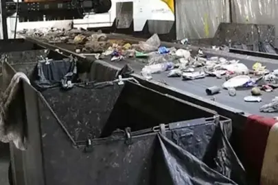 İzmir'de kan donduran olay :Çöp ayrıştırma bandında yeni doğmuş bebek cesedi bulundu