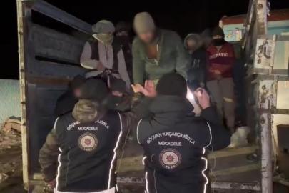 Kars’ta göçmen kaçakçılığı operasyonu: 19 düzensiz göçmen yakalandı