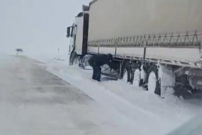 Kars’ta kar, kazaları beraberinde getirdi
