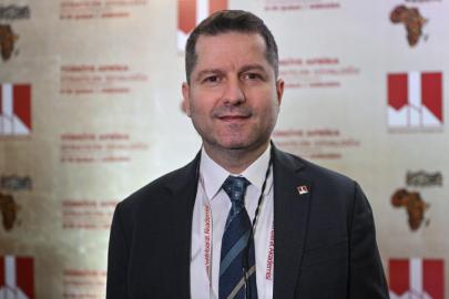 MİA Başkan Yardımcısı Uygur: İran ve ABD müzakerelerle zaman kazanıyor