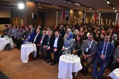 "HAK-İŞ Türkiye Kadın Buluşmaları"nın dördüncüsü Trabzon'da düzenlendi