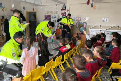 Tercan’da öğrencilere trafik eğitimi