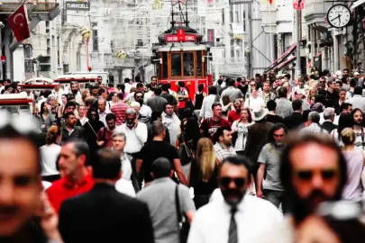 TÜİK: Türkiye nüfusu 86 milyon 92 bin 168 kişi oldu