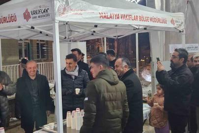 Tunceli’de Berat Kandili’nde vatandaşlara salep ikram edildi