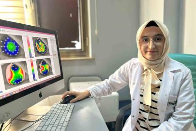 Van’da ilk kez korneanın sadece hasarlı tabakası değiştirildi