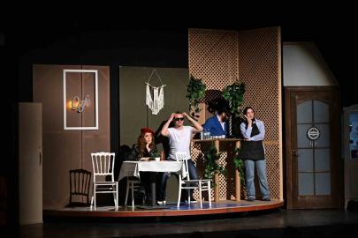 "Yarınlara geç kalmadan" ayakta alkışlandı