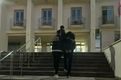 Yolcu otobüsünde 8 kilogram skunk ele geçirildi: 2 tutuklama