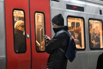 Ankaralılar metroda kesintisiz iletişimle yol alıyor