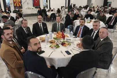 Bursa'da Başkan Yılmaz Evlad-ı Fatihan ile kardeşlik sofrasında