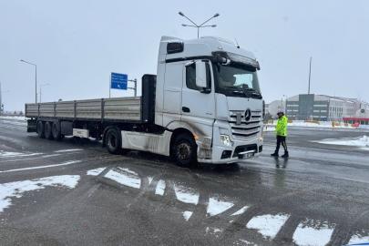 Erzincan’da 335 köy yolu kar nedeniyle ulaşıma kapalı