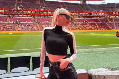 Galatasaray derbisinde VIP protokolü karıştıran gizem: Nevide Çiçek kimin için en öne indi?