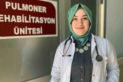 Göğüs Hastalıkları Uzmanı Dr. Özdemir: "İlaç tedavisi kadar egzersiz de önemli"