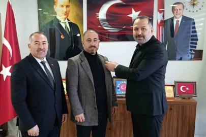 İlçe Başkanlığında istifa ederek AK Partiye katıldı