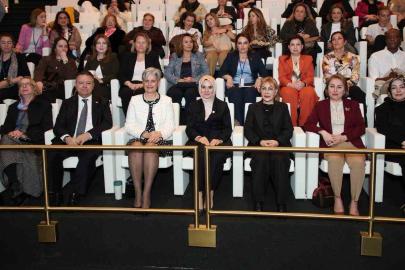 Prof Dr. Açık, "Kadınların ekonomik güçlenmesini, sürdürülebilir kalkınmanın ve rekabet gücünün vazgeçilmez unsuru olarak görüyoruz"