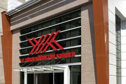 YÖK'ten kadın öğrencilere destek... Doğum sonrası ek süre uygulaması