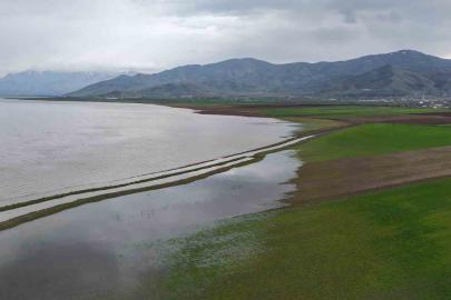 Aynı nokta, 7 yıl arayla: 2019’da kurudu, 2026’da sular altında kaldı