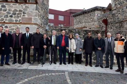 Erzurum Kent Konseyi’nden ortak bildiri: "Sosyal medyaya etkin sınırlama olmalı"