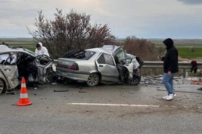 Eskişehir-Ankara yolunda karşı şeride geçti. 4 ölü, 2 yaralı