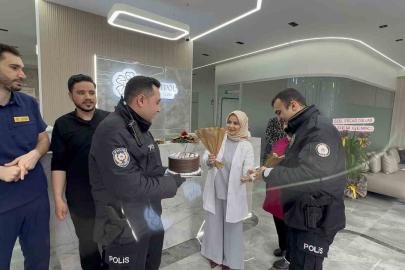 Kavga ihbarına gelen polisler sürprizle karşılaştı