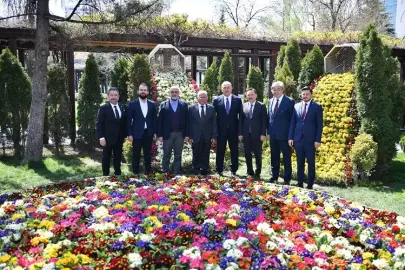 Kayseri Büyükşehir eski Bakan'ı ağırladı