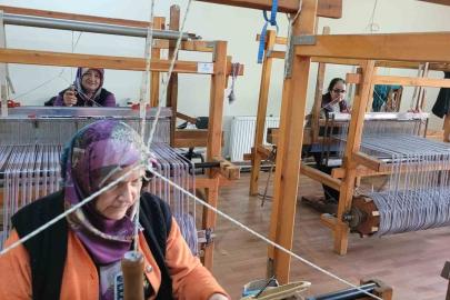 Kemaliye’nin geleneksel "Gazenne" kumaşı yeniden hayat buluyor