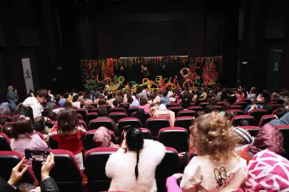 Konya Karatay’da çocuklar tiyatroda buluşuyor