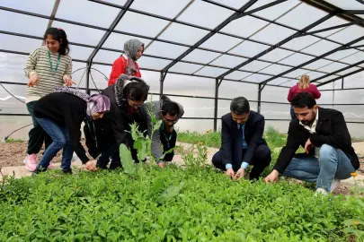 Konya'da Karatay Belediyesi otizmli öğrencileri doğayla buluşturdu