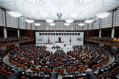 Sosyal medya ve doğum iznine ilişkin düzenlemeler kanunlaştı