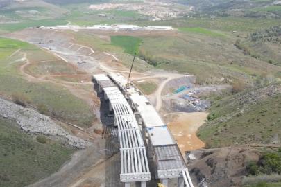 Anadolu'da 42 şehri birbirine bağlayacak otoyol için çalışmalar sürüyor