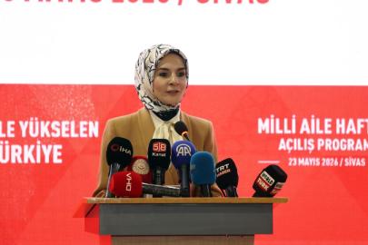 Bakan Göktaş: Aile değerlerini hedef gösteren her türlü ideolojinin karşısındayız