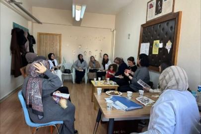 Başöğretmen İlkokulu’nda ailelerle kitap okuma etkinliği
