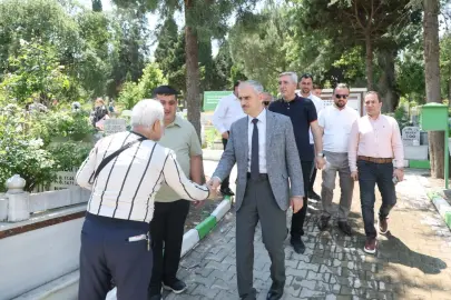 Çayırovalıları kabir ziyaretinde yalnız bırakmadı