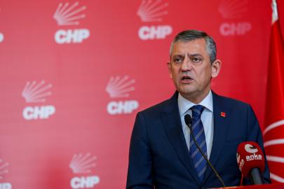 CHP Grup Başkanı seçilen Özgür Özel, kurultaya gidilmesi yönünde çağrı yaptı