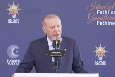 Cumhurbaşkanı Erdoğan: Bayrağımız gökyüzünde nazlı nazlı dalgalansın, fethin 573'üncü yılı kutlu olsun
