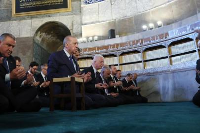Cumhurbaşkanı Erdoğan, cuma namazını Ayasofya'da kıldı
