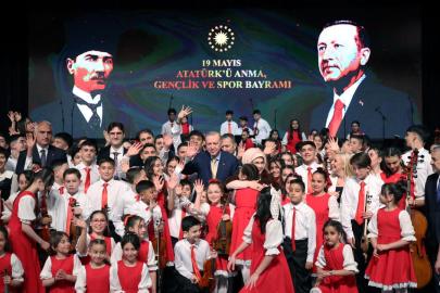 Cumhurbaşkanı Erdoğan, Cumhurbaşkanlığı Çocuk Orkestrası ve Korosu Konseri'ne katıldı