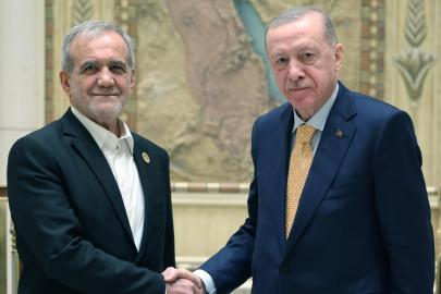 Cumhurbaşkanı Erdoğan, İran Cumhurbaşkanı Pezeşkiyan ile görüştü