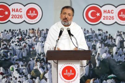 Diyanet İşleri Başkanı Arpaguş, Arafat'ta vakfe duası yaptı