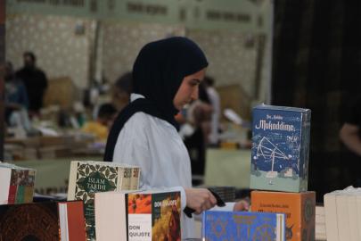 Eğitimci yazarlar: Okumaya zaman ayırmayan toplum yok olmaya mahkum olur