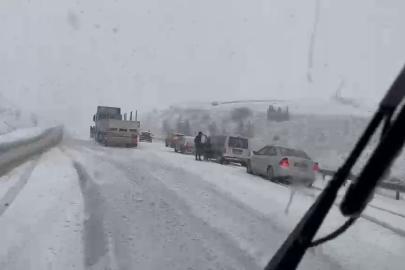 Erzurum’da Mayıs’ta kar sürprizi