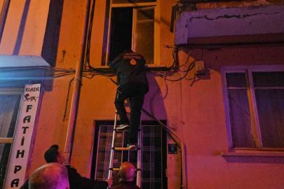 Haber alınamayan şahıs ekipleri harekete geçirdi: İtfaiye pencereden girdi, dışarıda olduğu ortaya çıktı