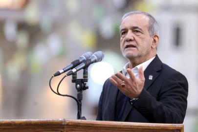 İran Cumhurbaşkanı Pezeşkiyan: Hiçbir güce boyun eğmeyeceğiz